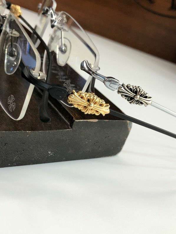 Picture of Chrome Hearts Optical Glasses _SKUfw40166553fw